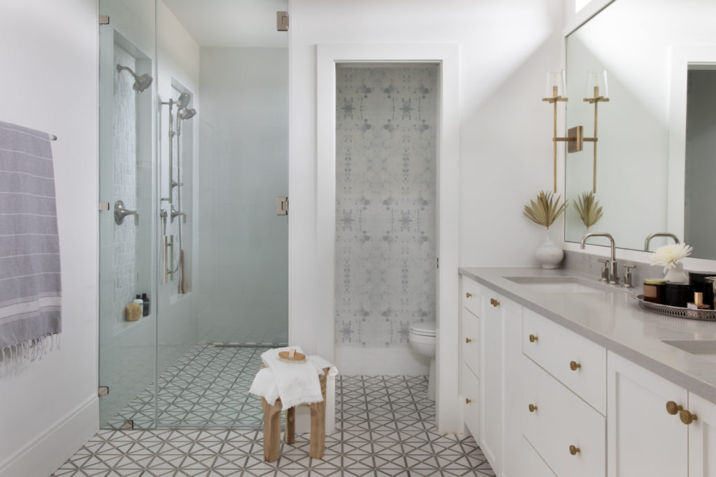 Gray and White Marble Bathroom with wallpaper by Texas Interior Designer Nuela Designs