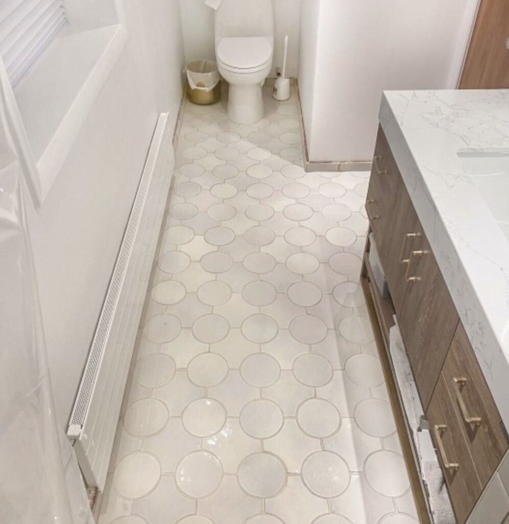 circle and cross floor tile